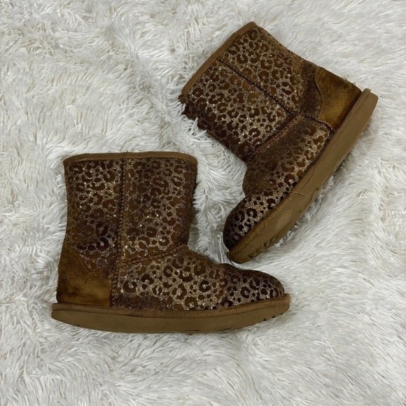 UGG Classic Genuine Shearling Lined Metallic Cheetah Boots Size 4 EUC - Picture 3 of 13